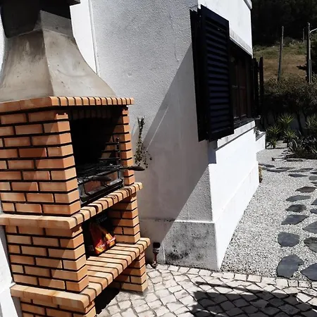 Yuccas House Βίλα